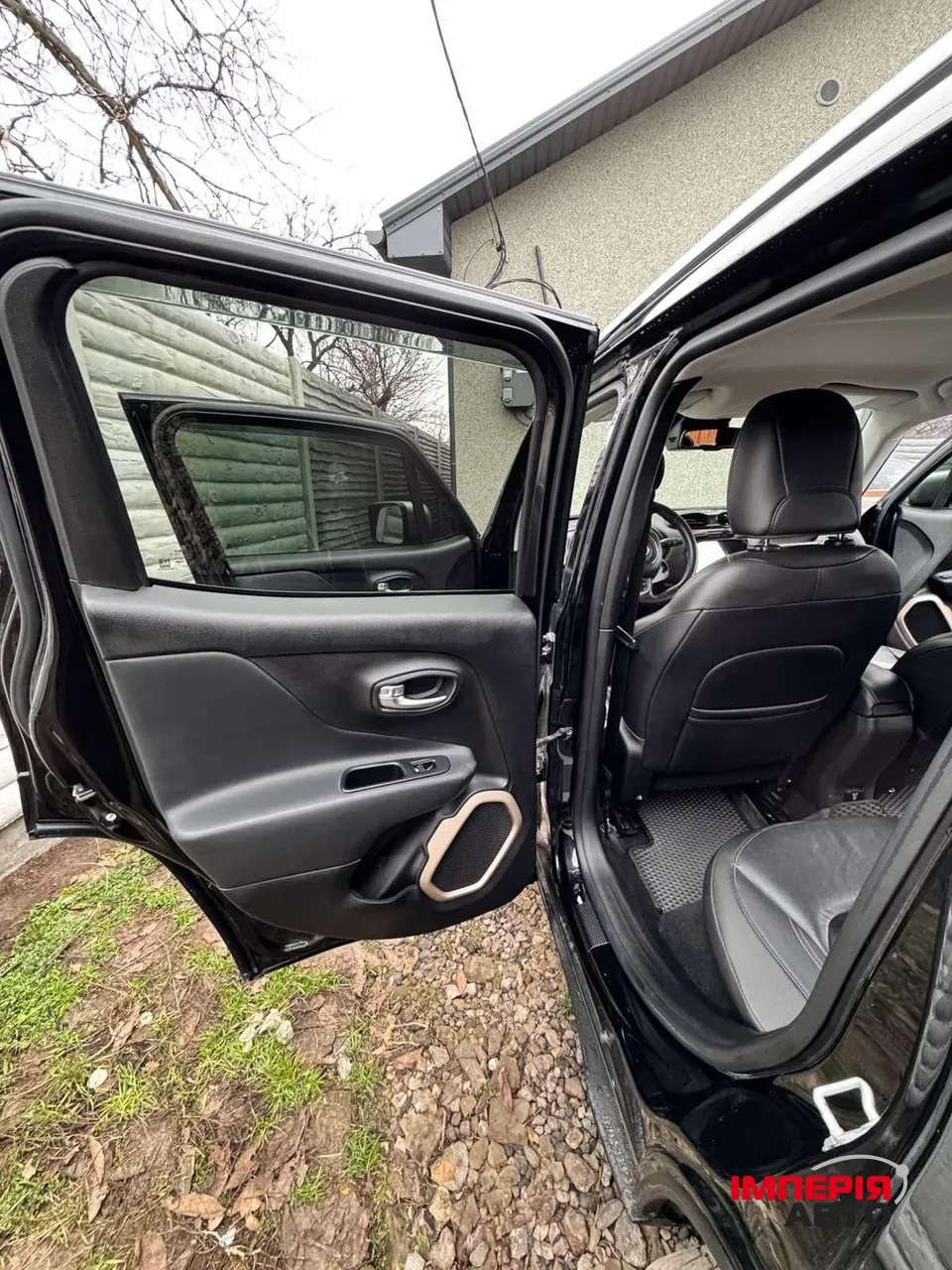 Jeep Renegade - фото 15