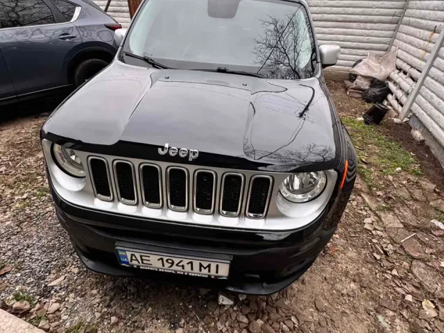 Jeep Renegade - фото 2