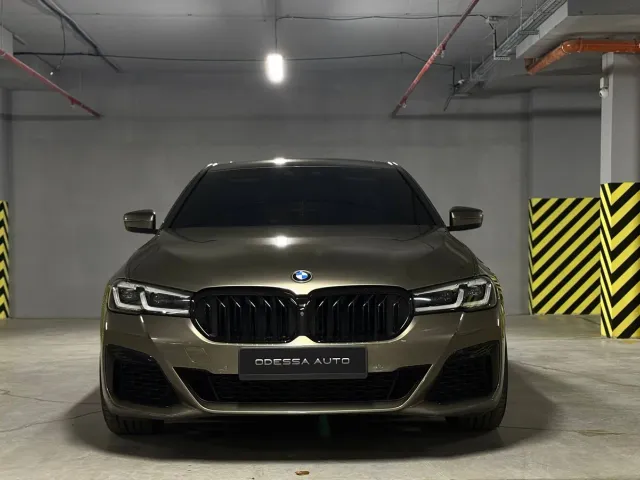 BMW 5 серії - фото 1