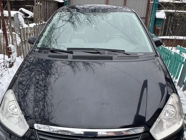 Ford C-MAX - фото 1