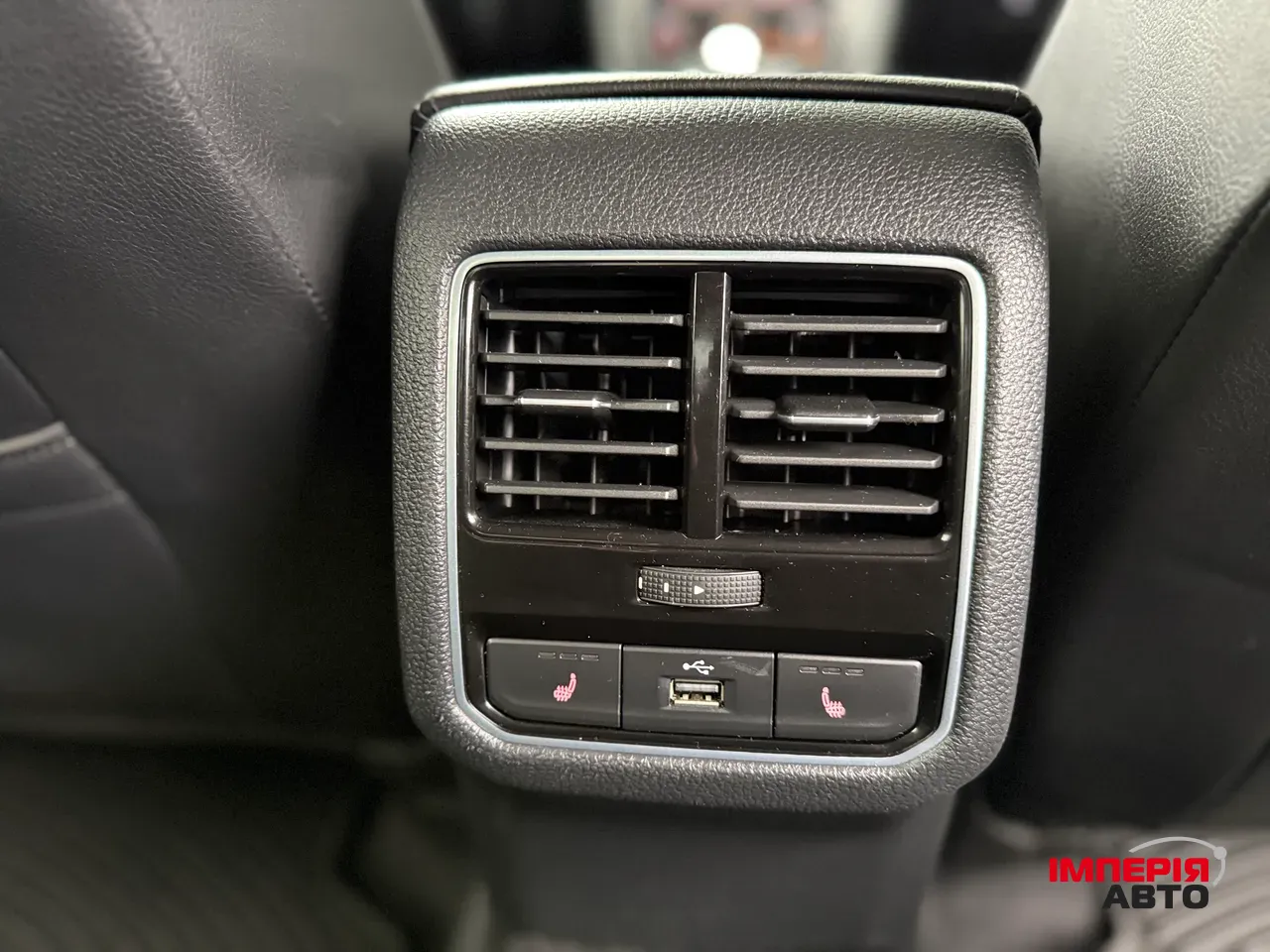 Volkswagen Passat - фото 19