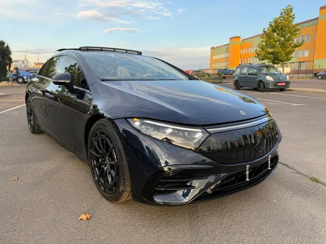 Mercedes-Benz EQS - фото 1