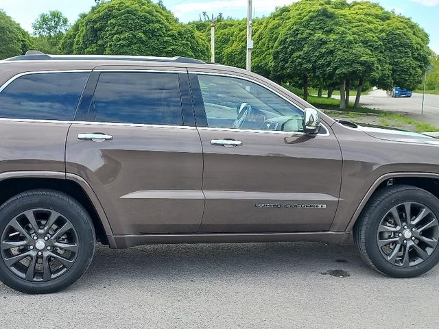 Jeep Grand Cherokee - фото 2