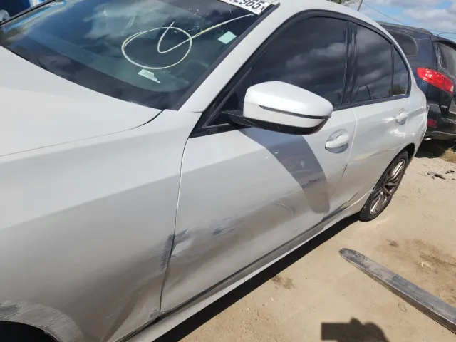 BMW 3 серії - фото 3