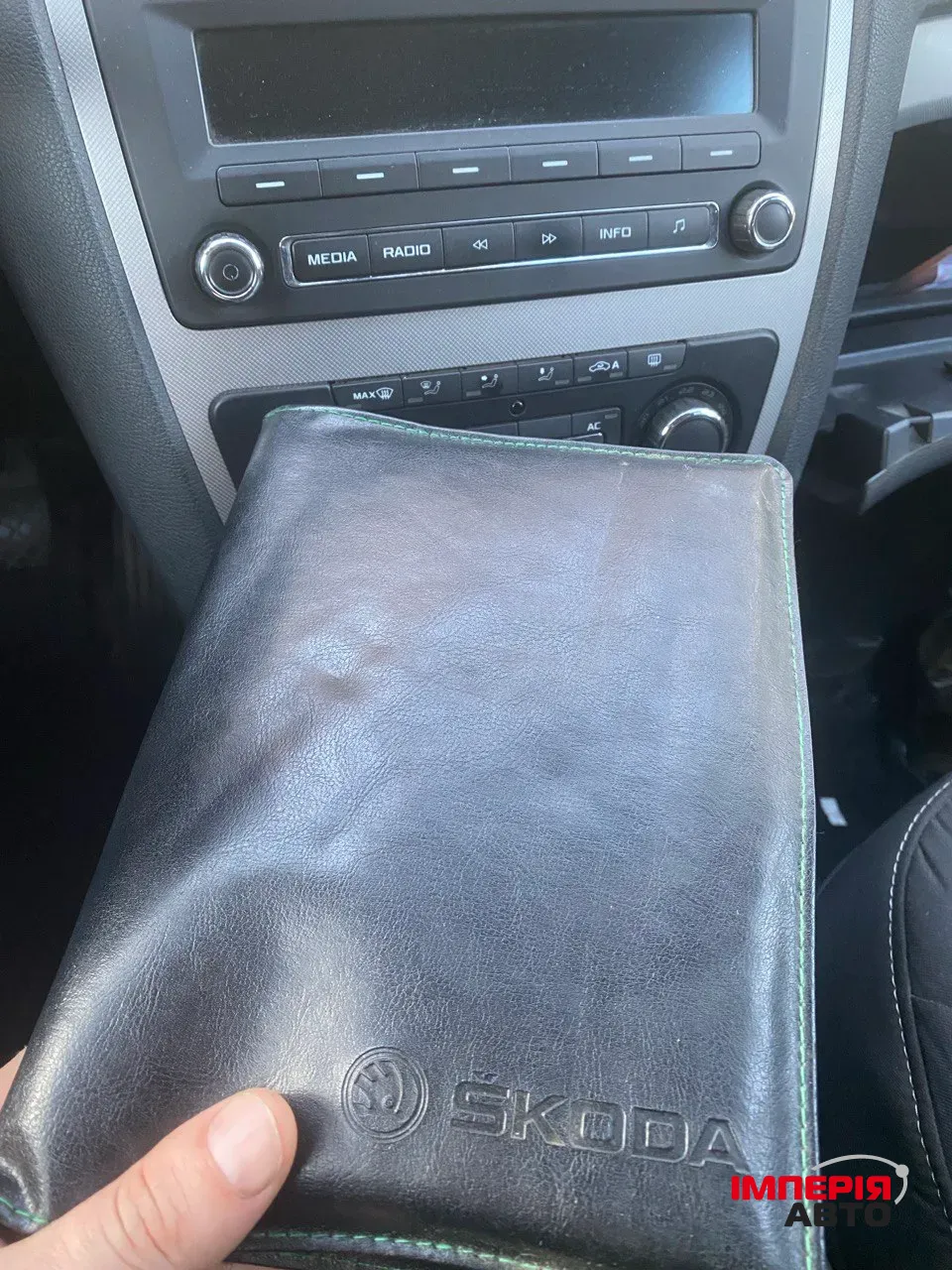 Skoda Octavia - фото 3