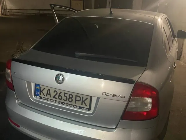 Skoda Octavia - фото 2