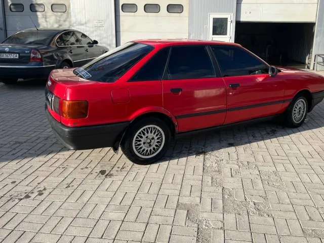 Audi 80 - фото 3