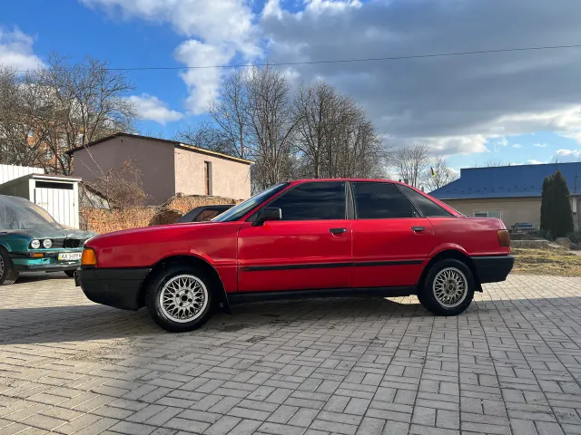 Audi 80 - фото 1
