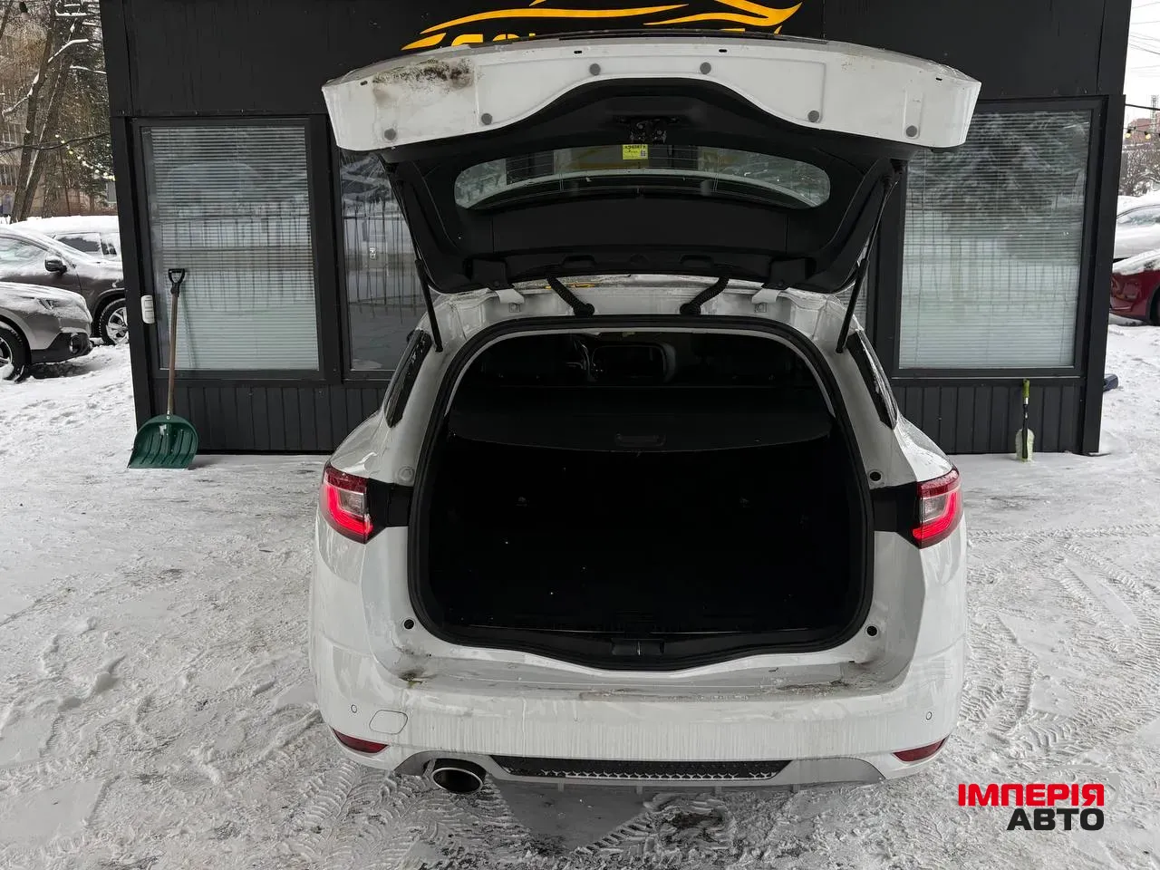 Renault Megane - фото 11