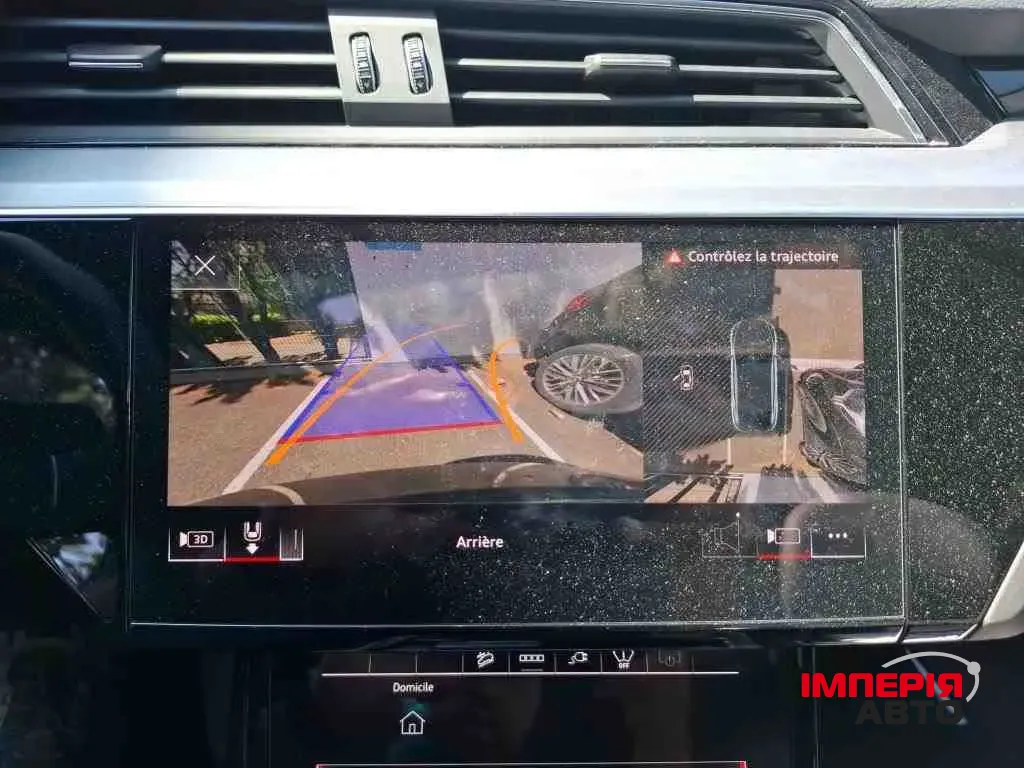 Audi Q8 Sportback e-tron - фото 22