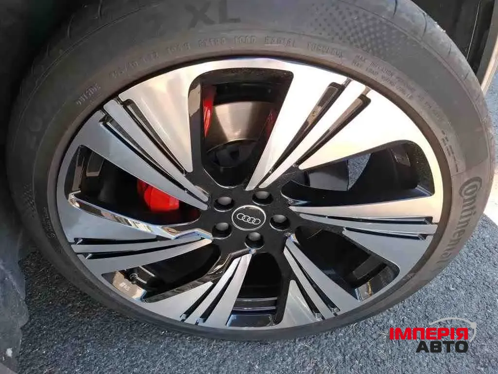 Audi Q8 Sportback e-tron - фото 23