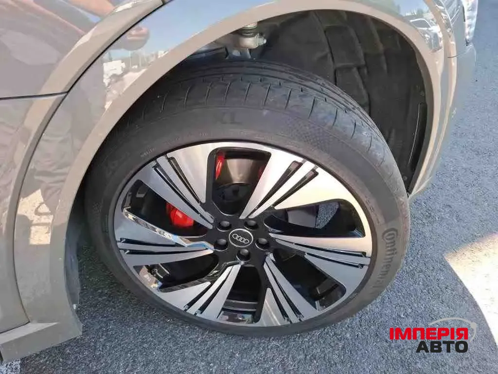 Audi Q8 Sportback e-tron - фото 21