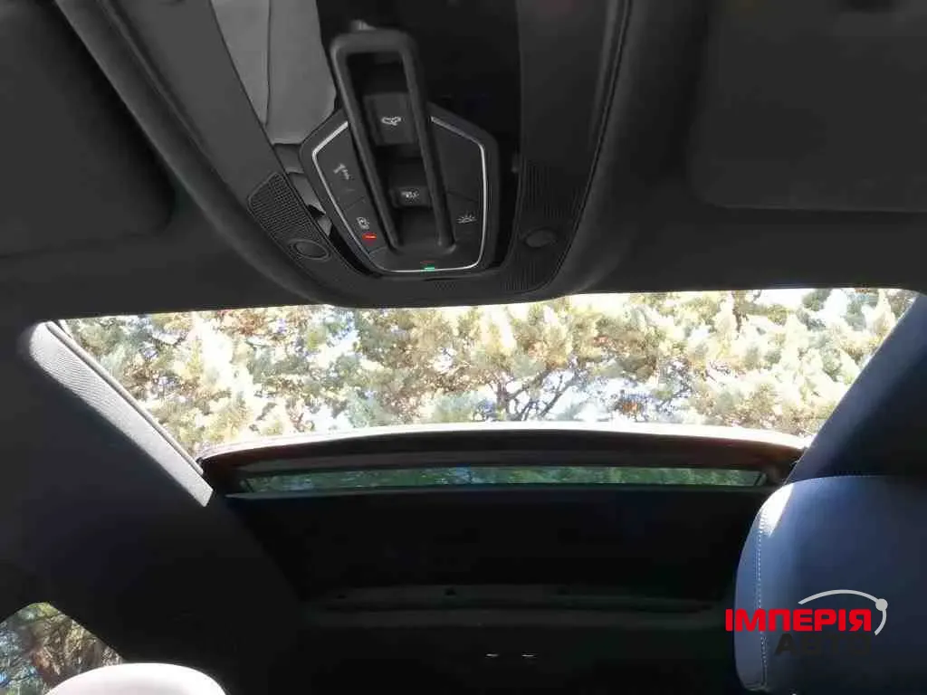 Audi Q8 Sportback e-tron - фото 16