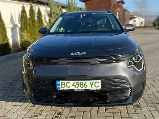 Kia Niro - фото 1