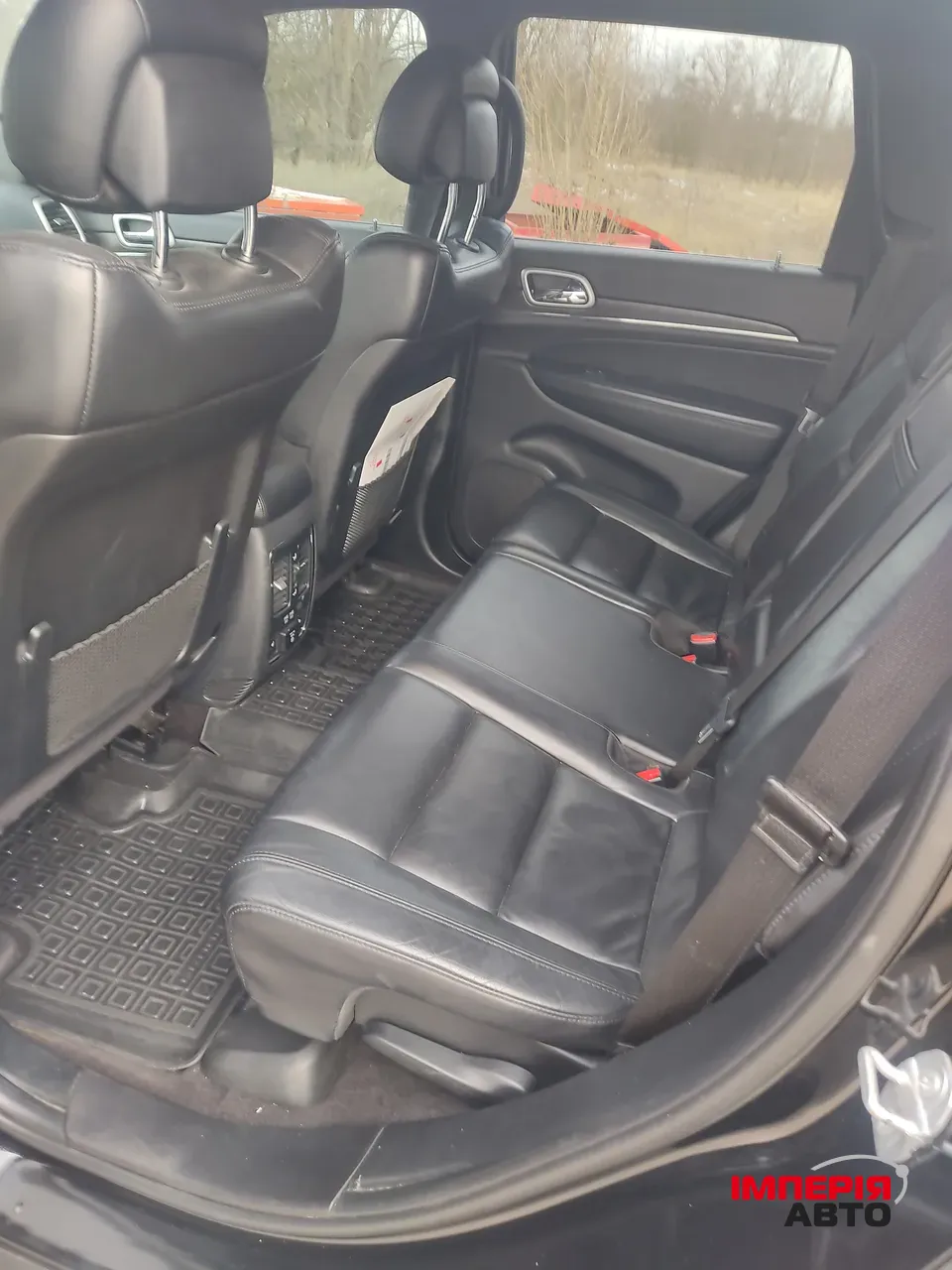 Jeep Grand Cherokee - фото 7