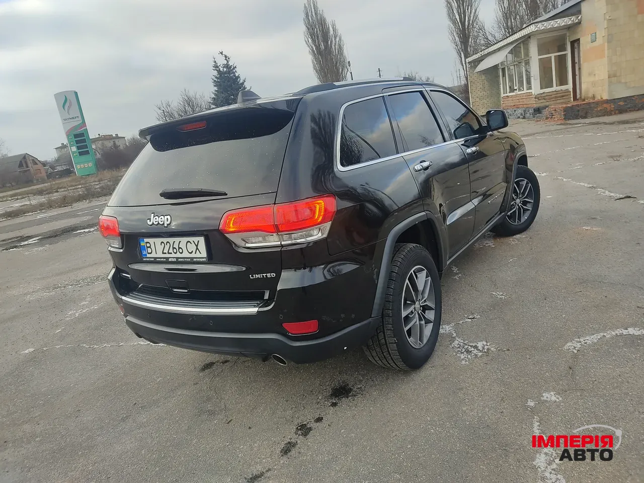 Jeep Grand Cherokee - фото 12