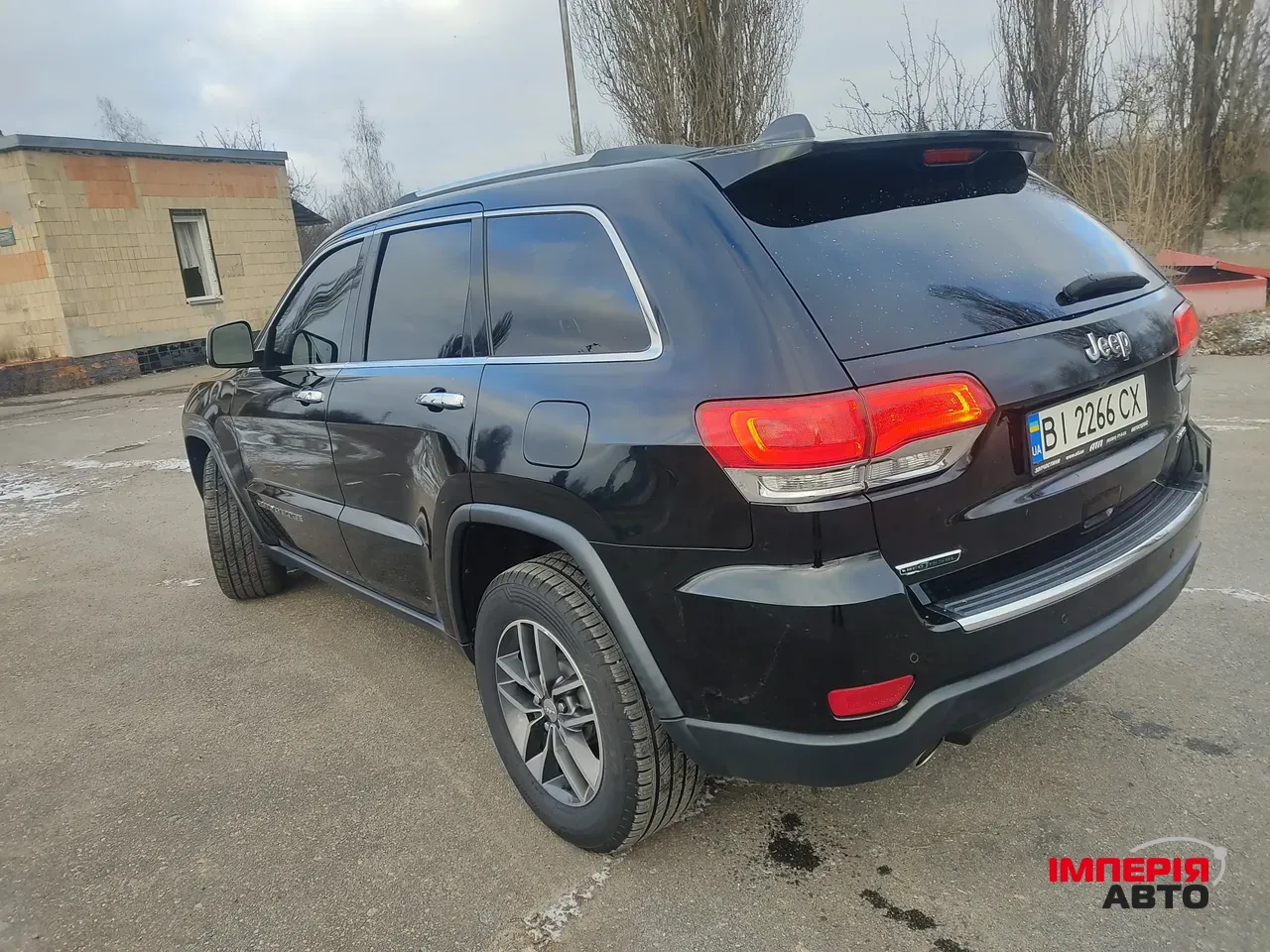 Jeep Grand Cherokee - фото 8