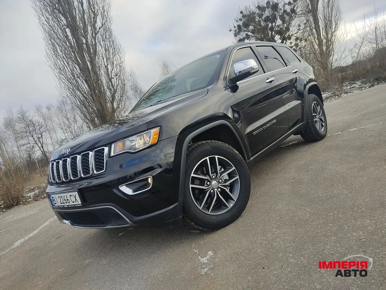 Jeep Grand Cherokee - фото 1