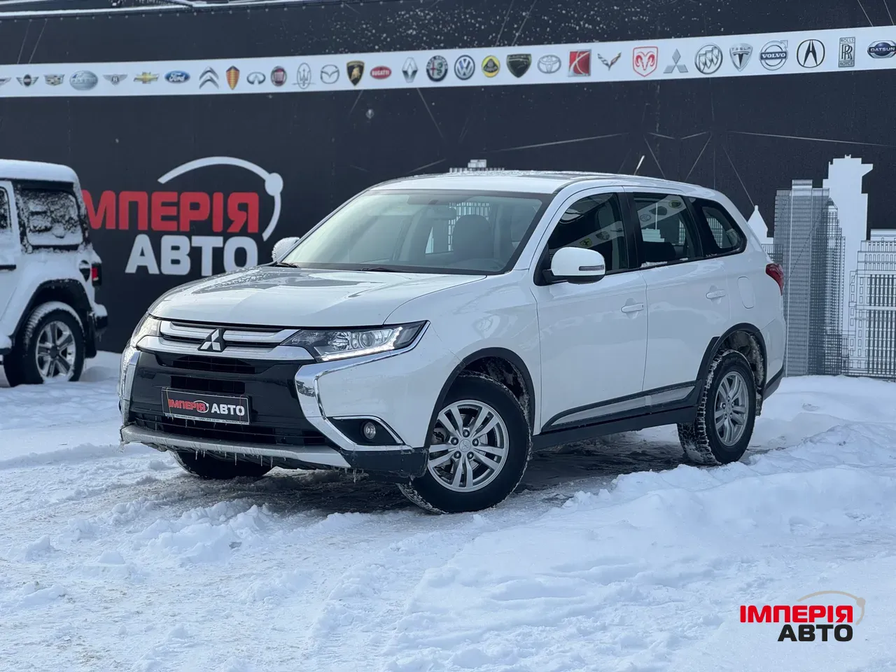 Mitsubishi Outlander - фото 3