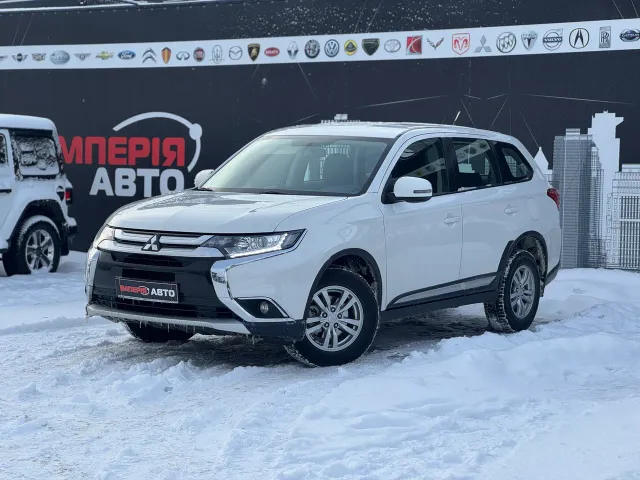 Mitsubishi Outlander - фото 3