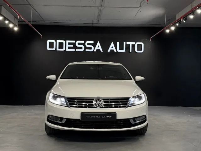 Volkswagen Passat CC - фото 3