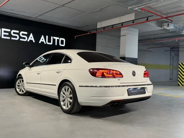 Volkswagen Passat CC - фото 5
