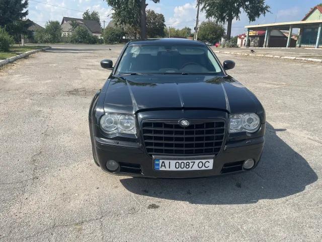 Chrysler 300C - фото 1