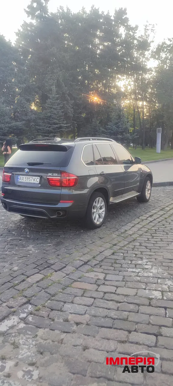 BMW X5 - фото 1