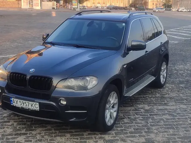 BMW X5 - фото 2