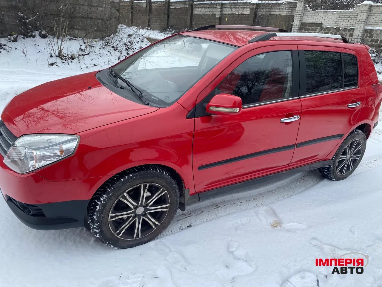 Geely MK Cross - фото 2