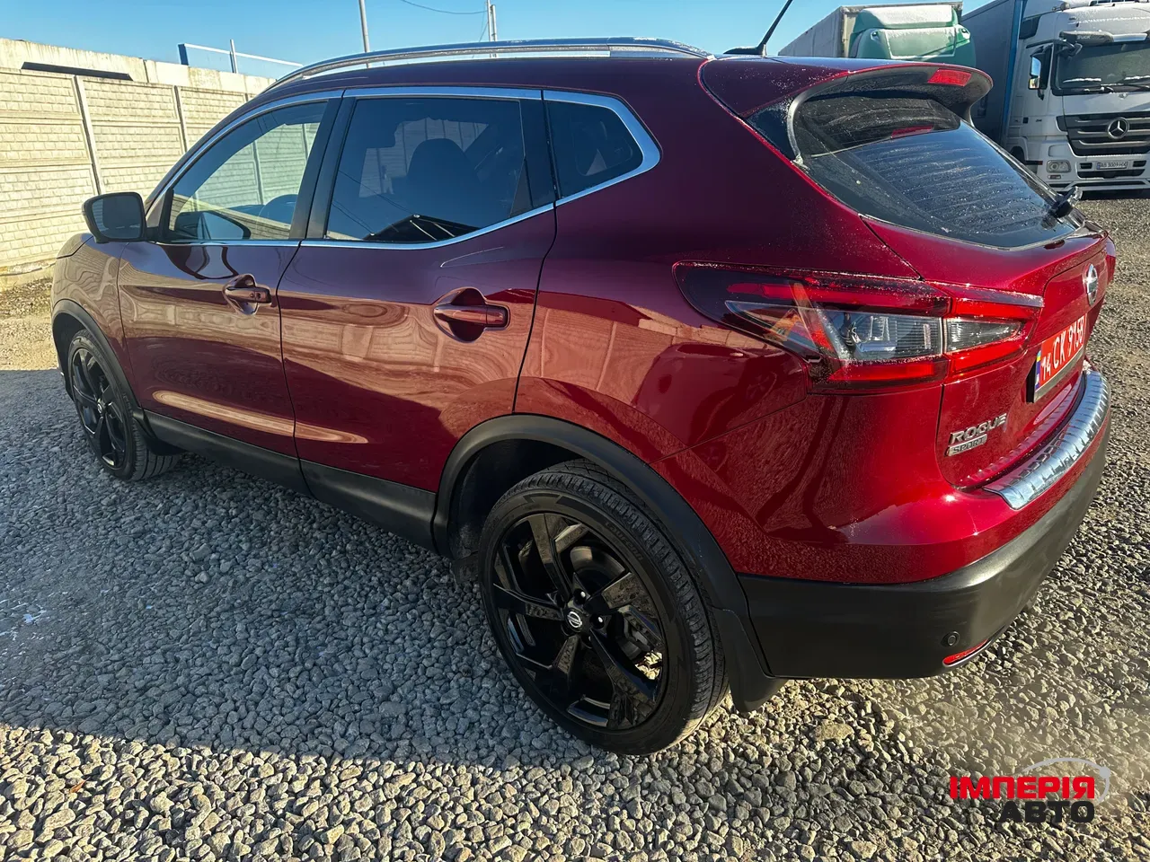 Nissan Rogue Sport - фото 12