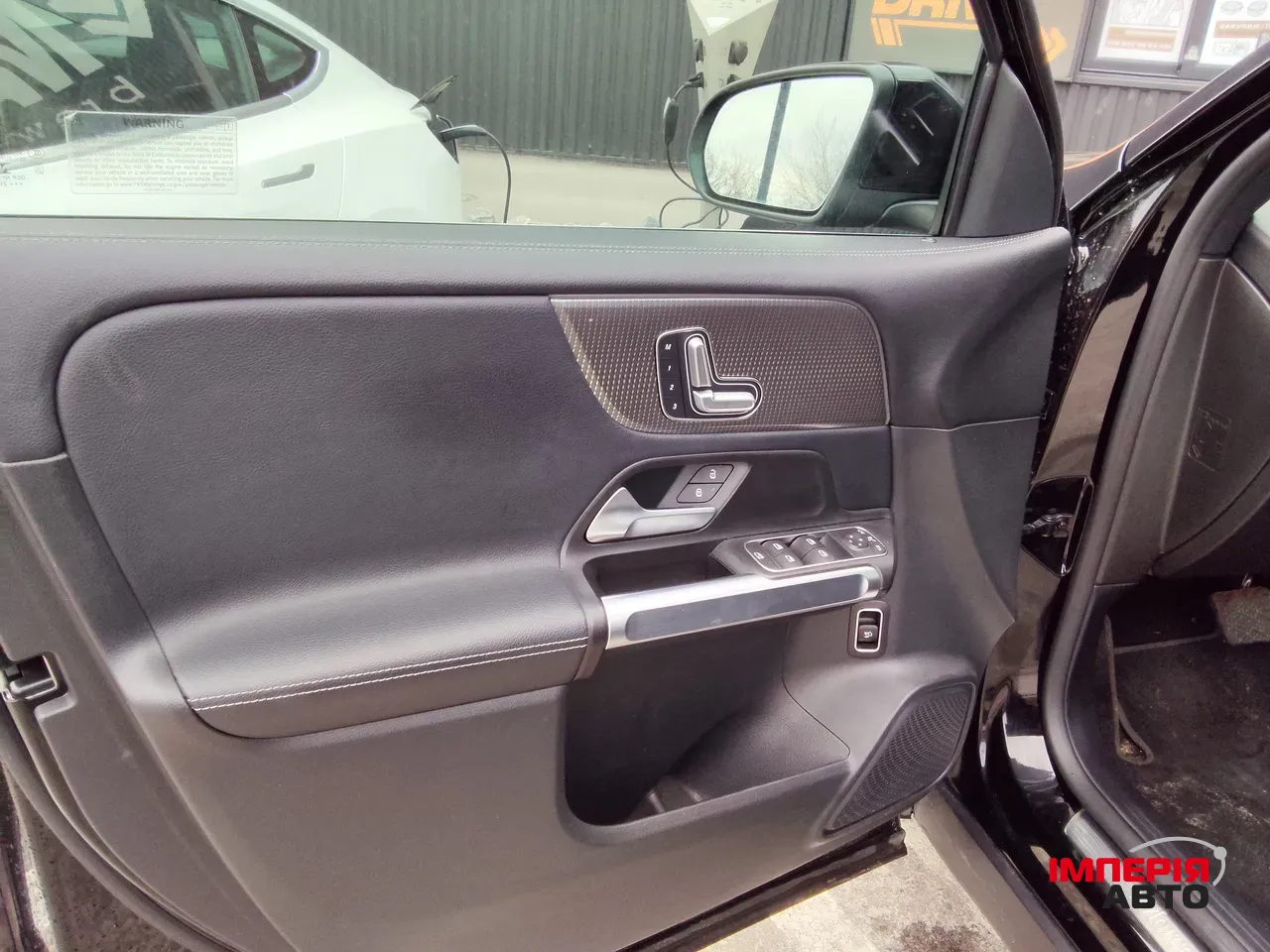 Mercedes-Benz GLB - фото 22