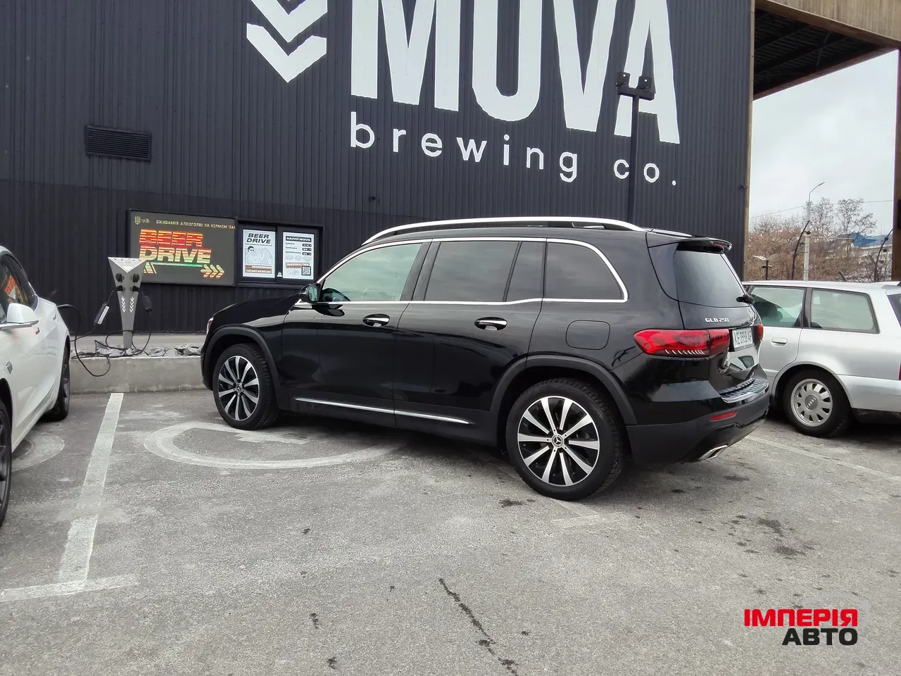 Mercedes-Benz GLB - фото 11