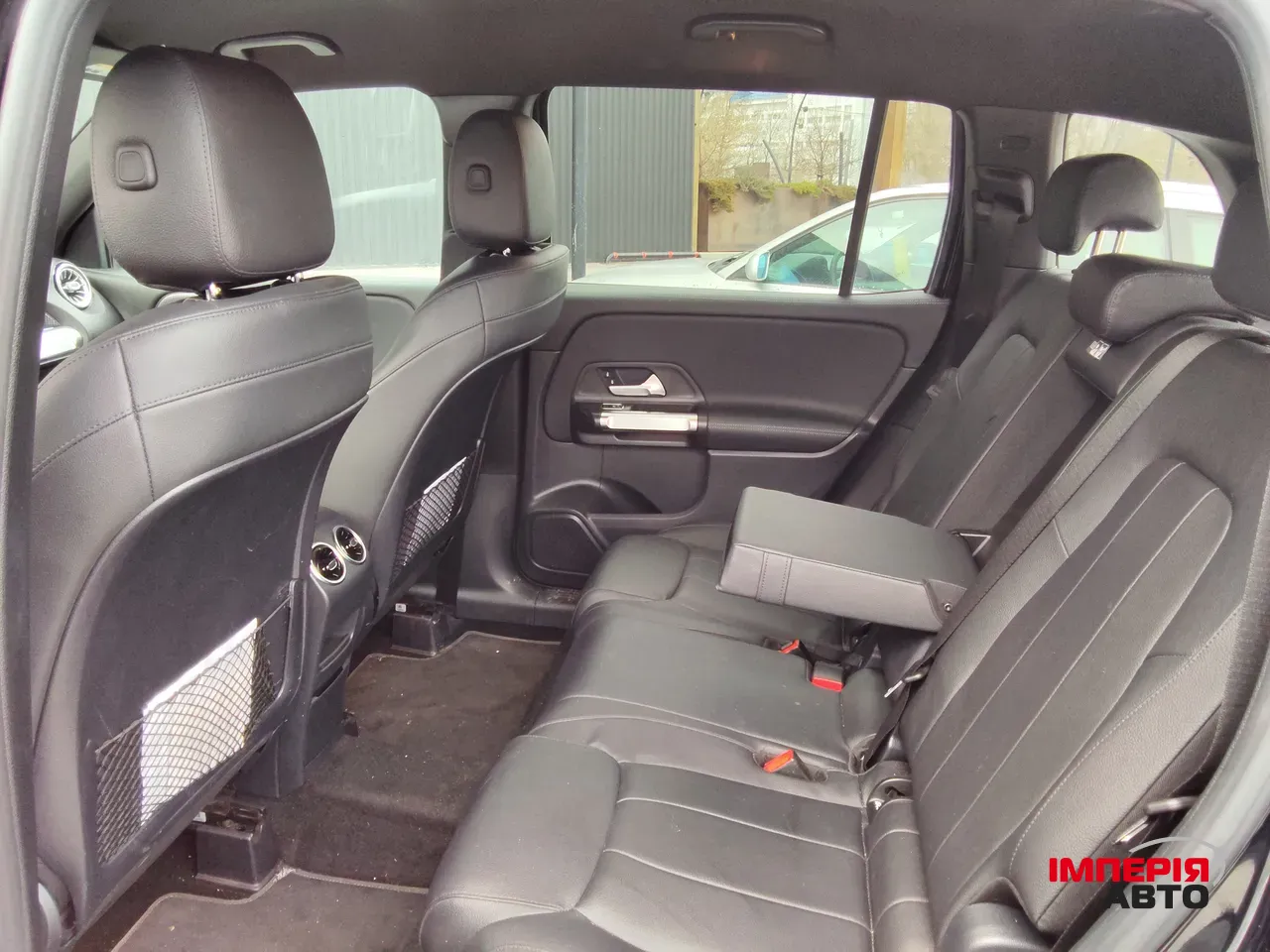 Mercedes-Benz GLB - фото 13