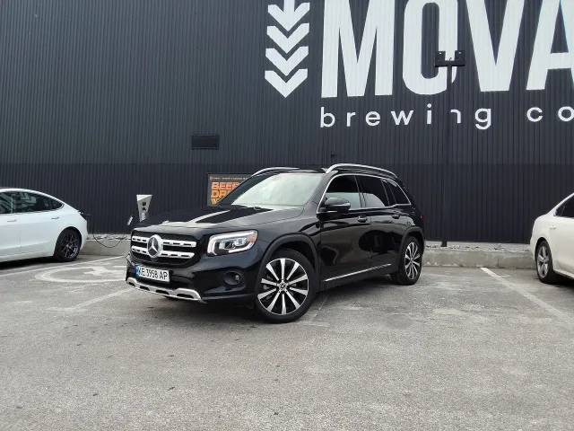 Mercedes-Benz GLB - фото 1