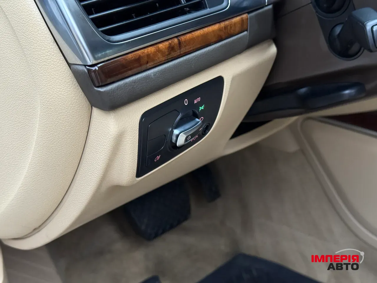 Audi A6 - фото 37