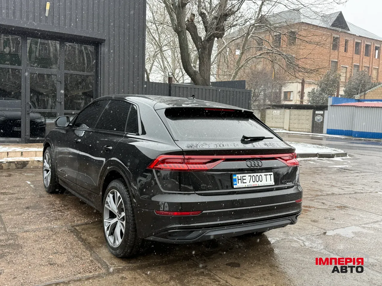 Audi Q8 - фото 22