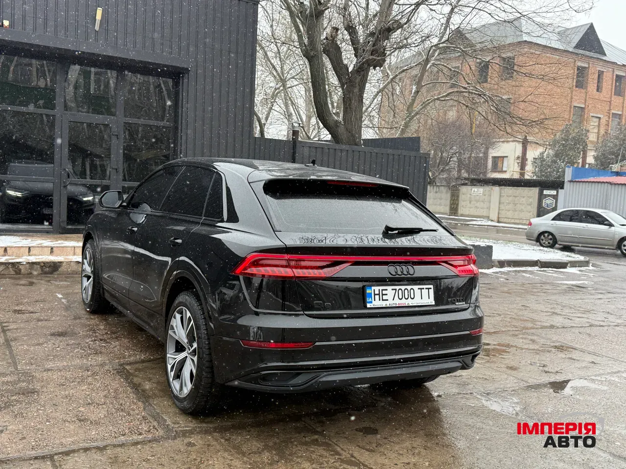 Audi Q8 - фото 21