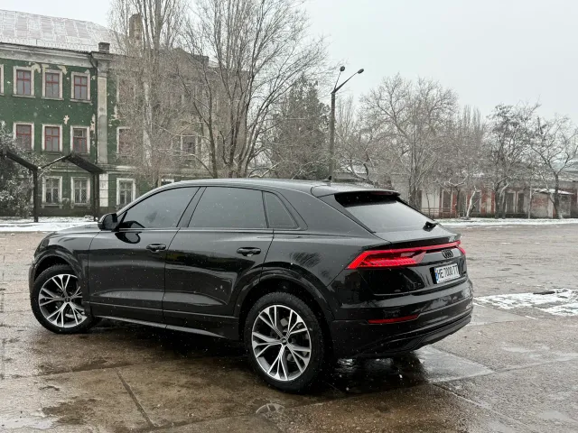 Audi Q8 - фото 2