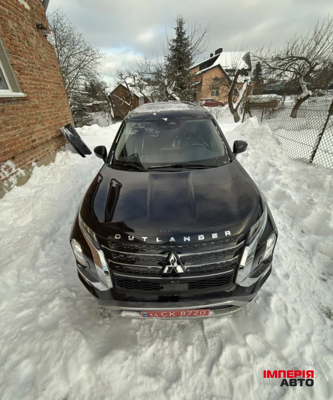 Mitsubishi Outlander - фото 4