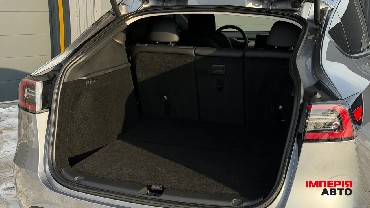 Tesla Model Y - фото 19