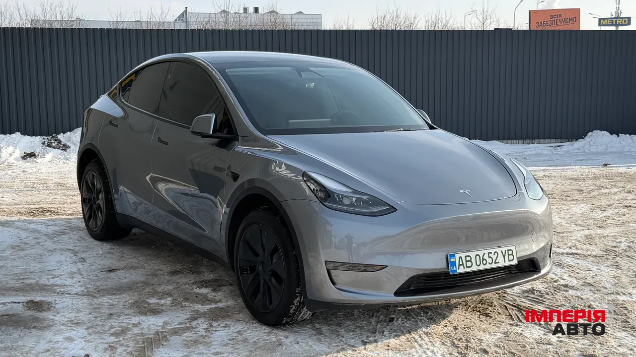 Tesla Model Y - фото 45