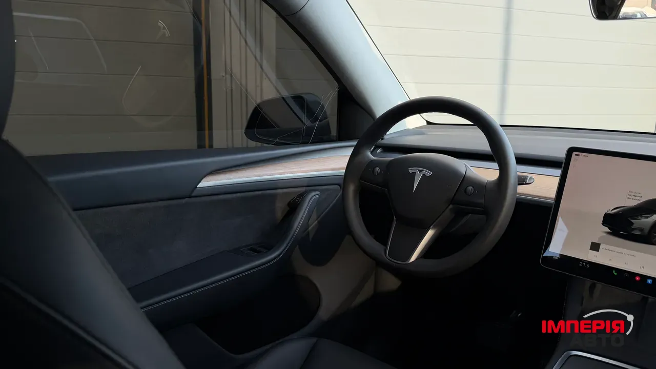 Tesla Model Y - фото 22
