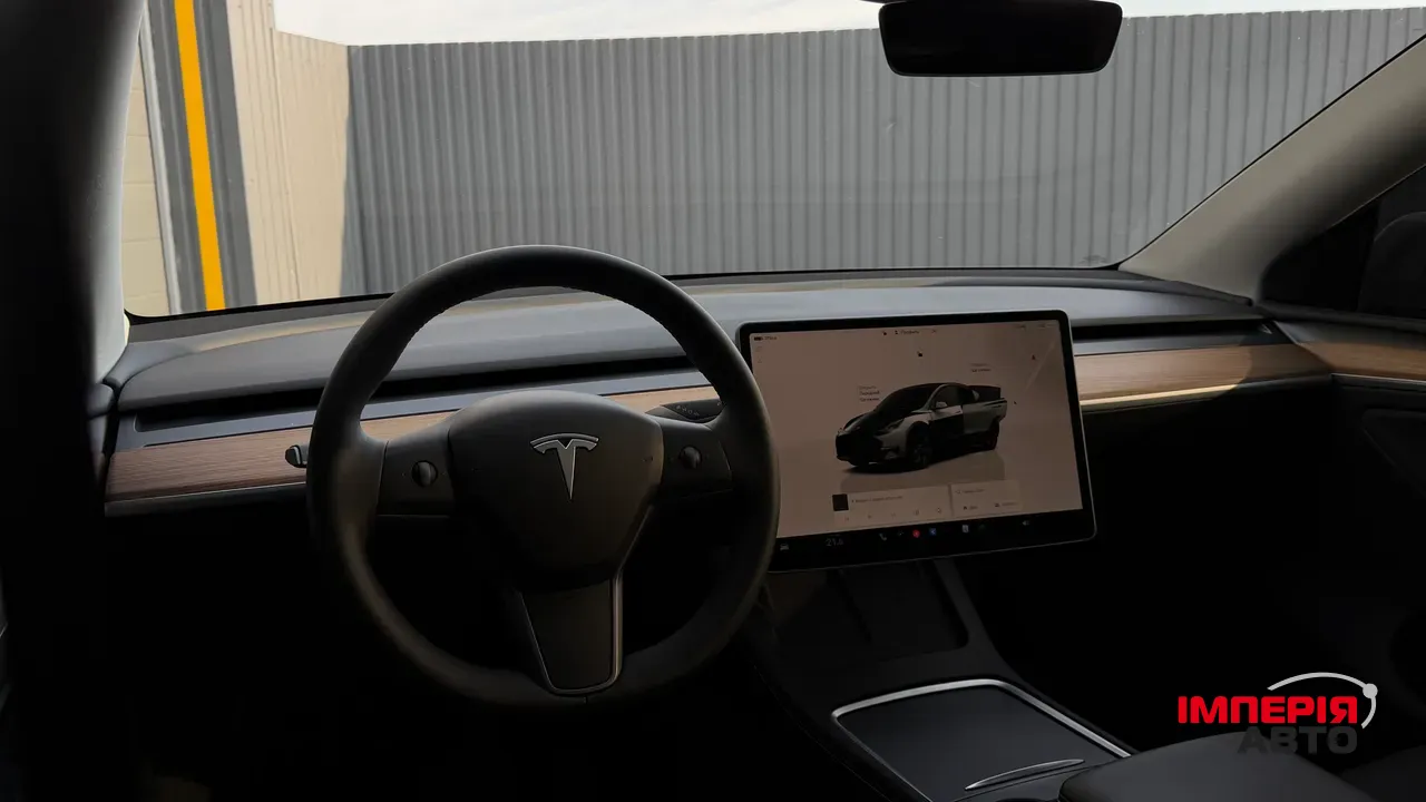Tesla Model Y - фото 21