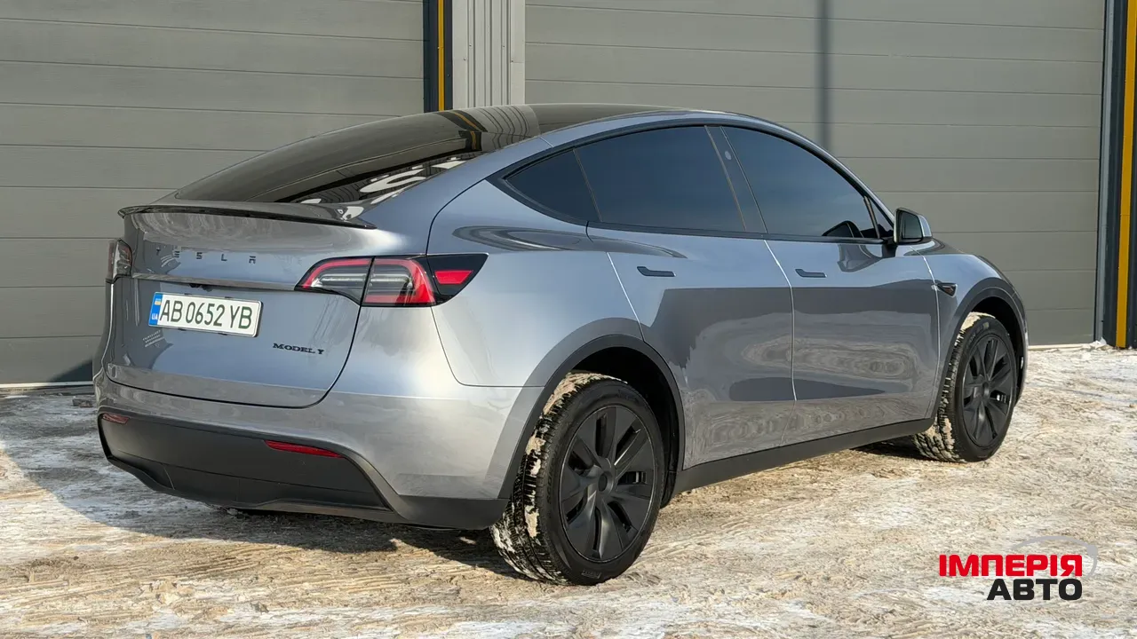 Tesla Model Y - фото 16