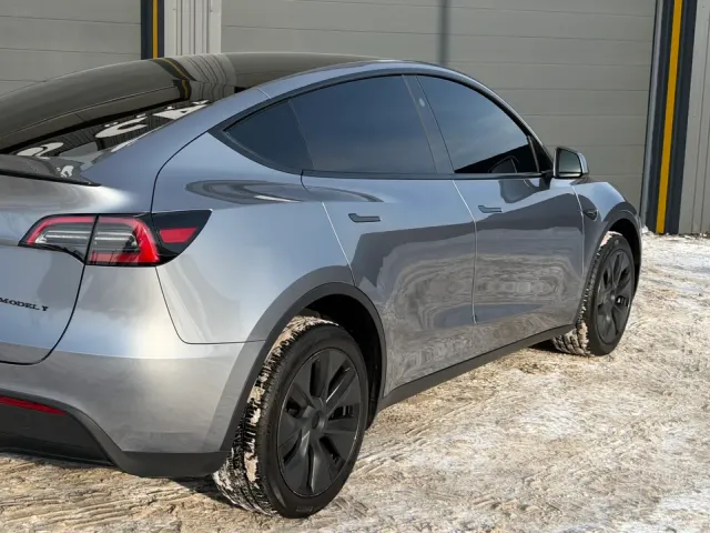 Tesla Model Y - фото 4