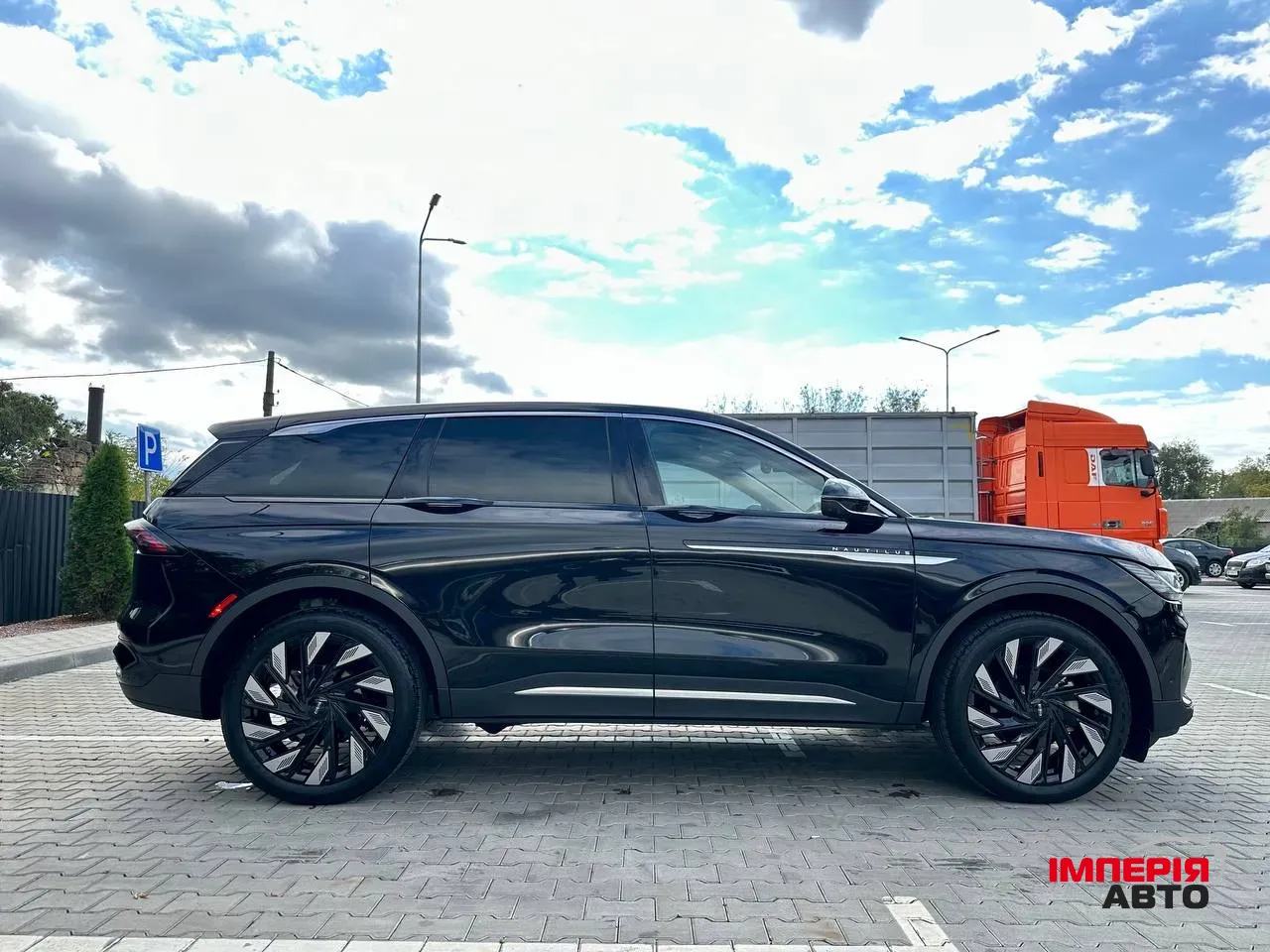 Lincoln Nautilus - фото 12