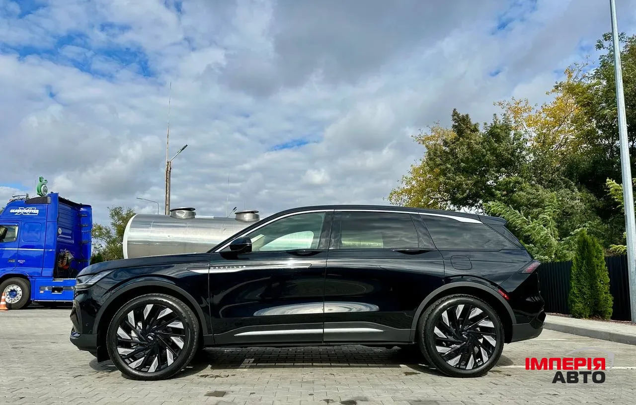 Lincoln Nautilus - фото 5