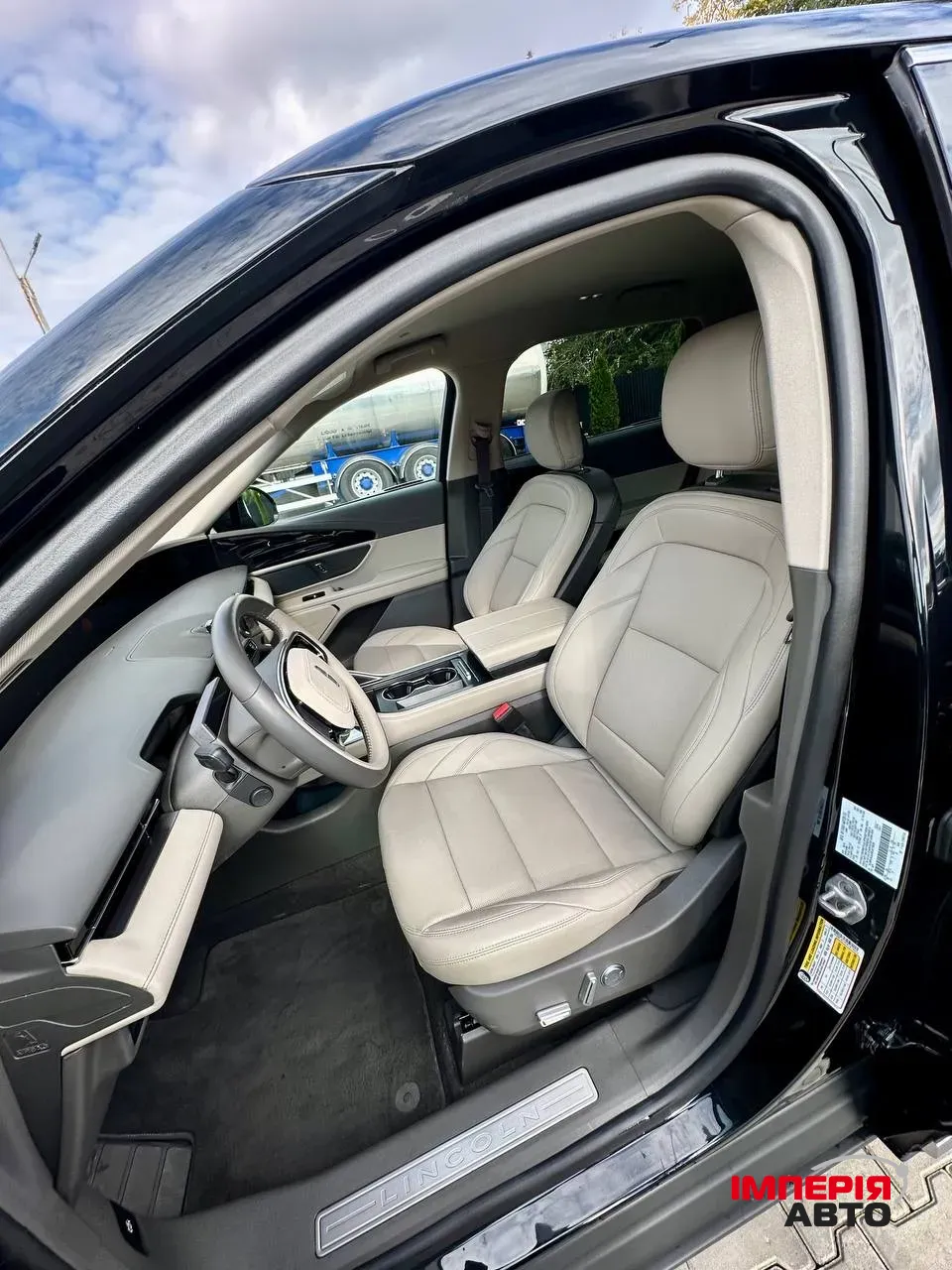 Lincoln Nautilus - фото 14