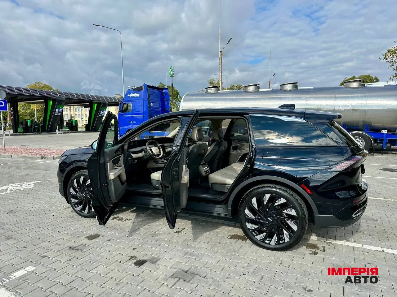 Lincoln Nautilus - фото 34